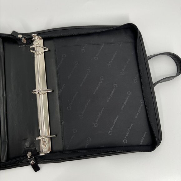 Franklin Covey Briefcase Style 3 Ring Binder with Calculator and Turnlock Pocket - Picture 4 of 6